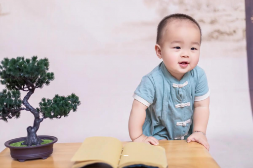 梅河口六个月宝宝可以坐吗